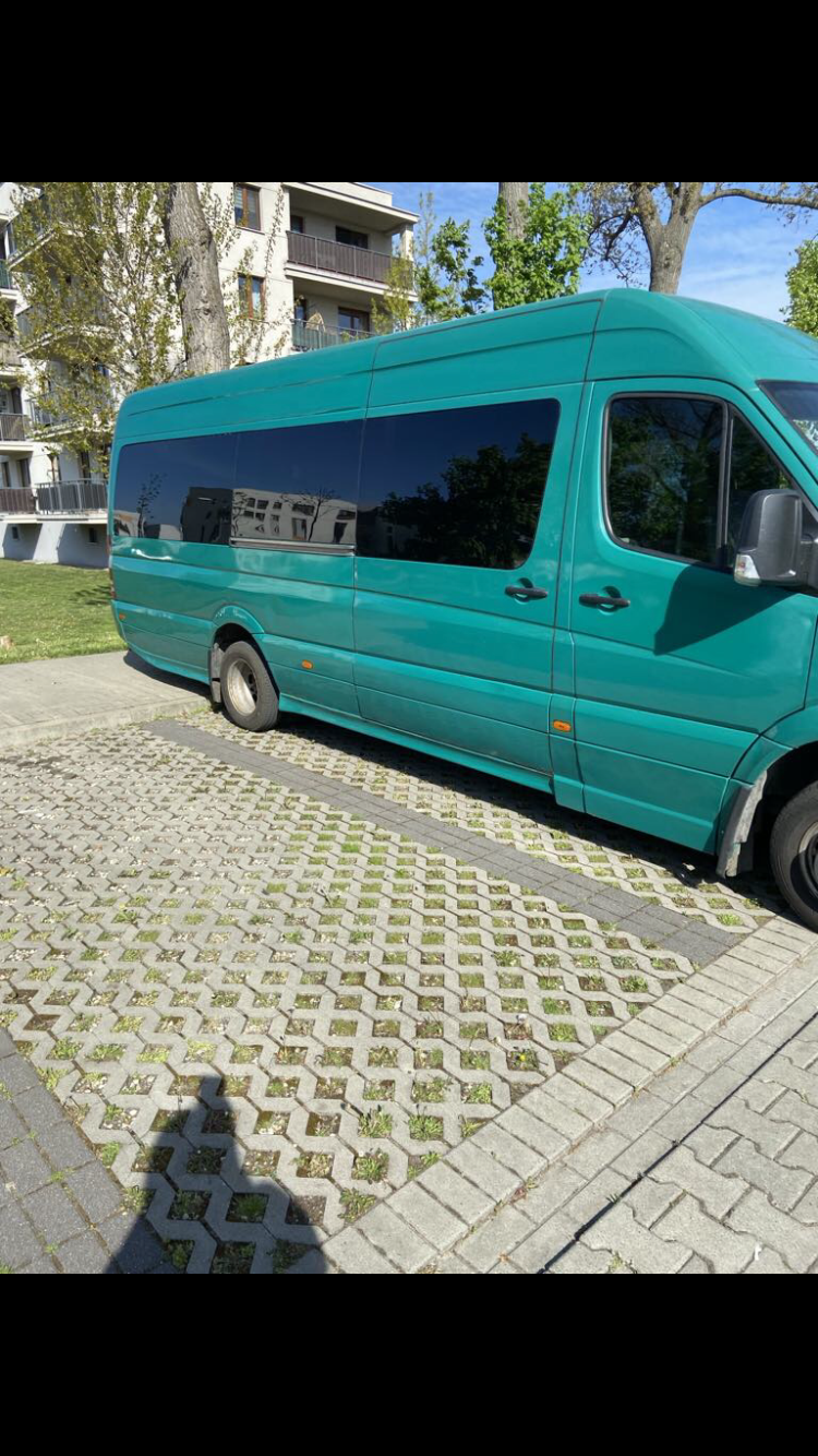 Mistrz parkowania w pojeździe o numerach WPL32007