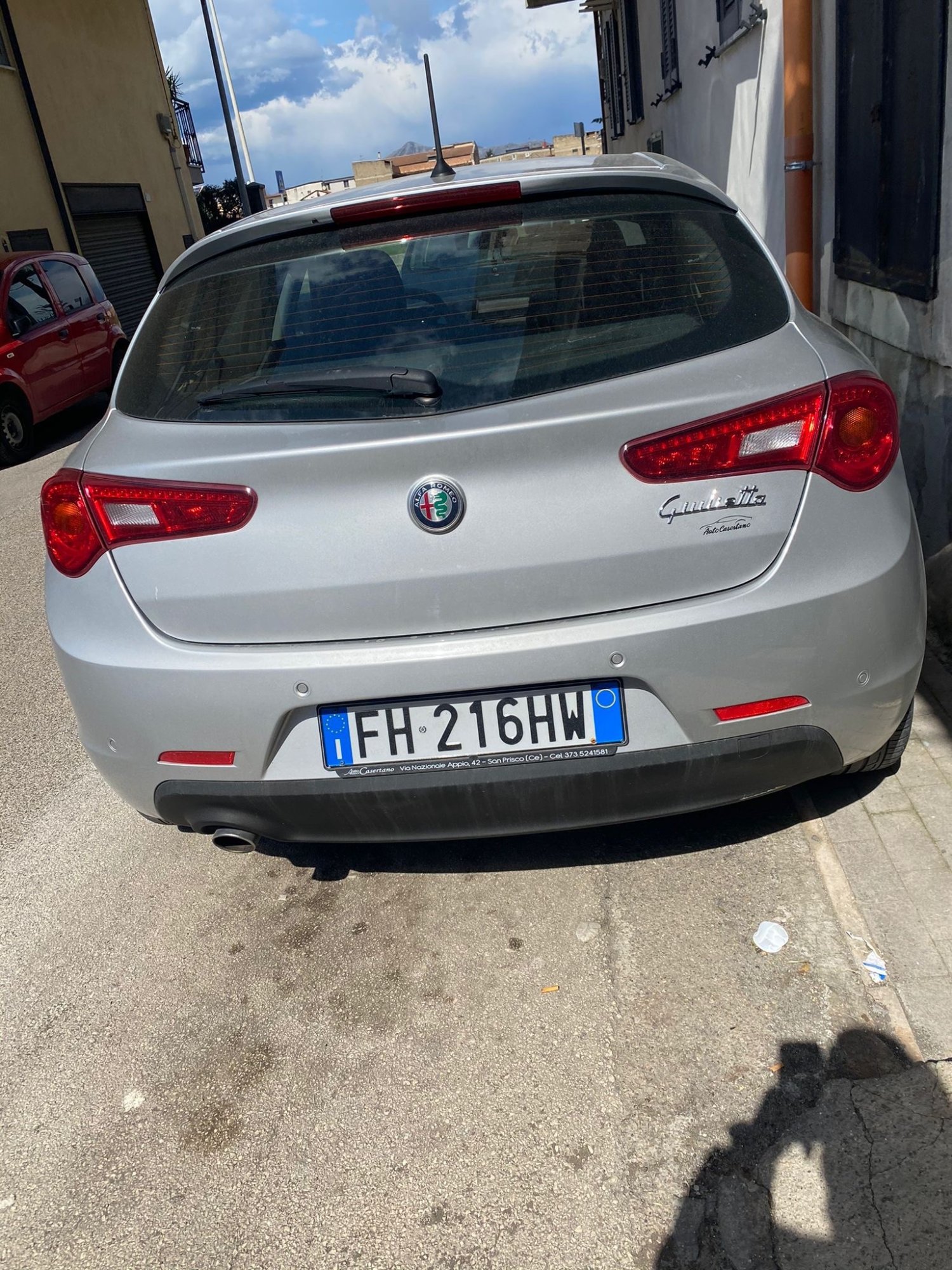 Skradziono pojazd o numerach rejestracyjnych FH216HW